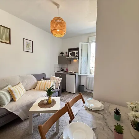 Cosy Parking Margny-les-Compiegne